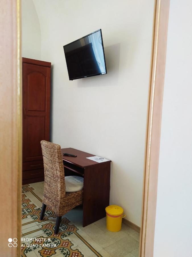 Agli Antichi Quartieri Apartments & Room Alcamo Bagian luar foto