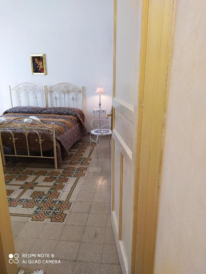 Agli Antichi Quartieri Apartments & Room Alcamo Bagian luar foto