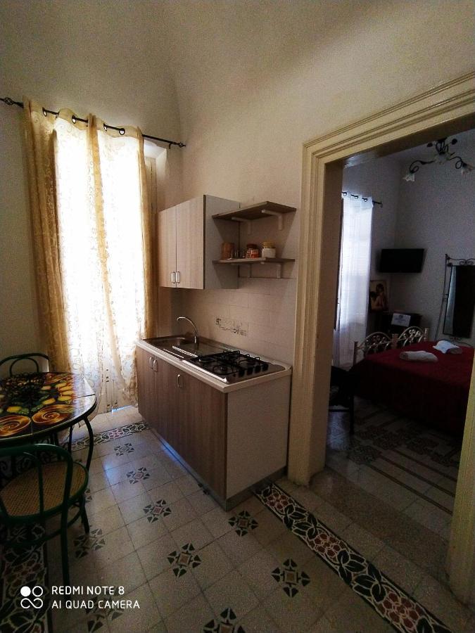 Agli Antichi Quartieri Apartments & Room Alcamo Bagian luar foto